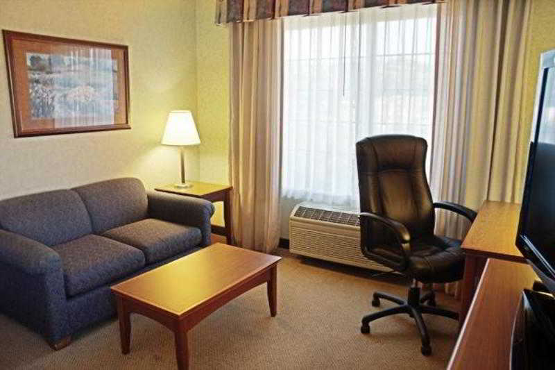 Best Western Plus Northwind Inn & Suites Tigard Room photo