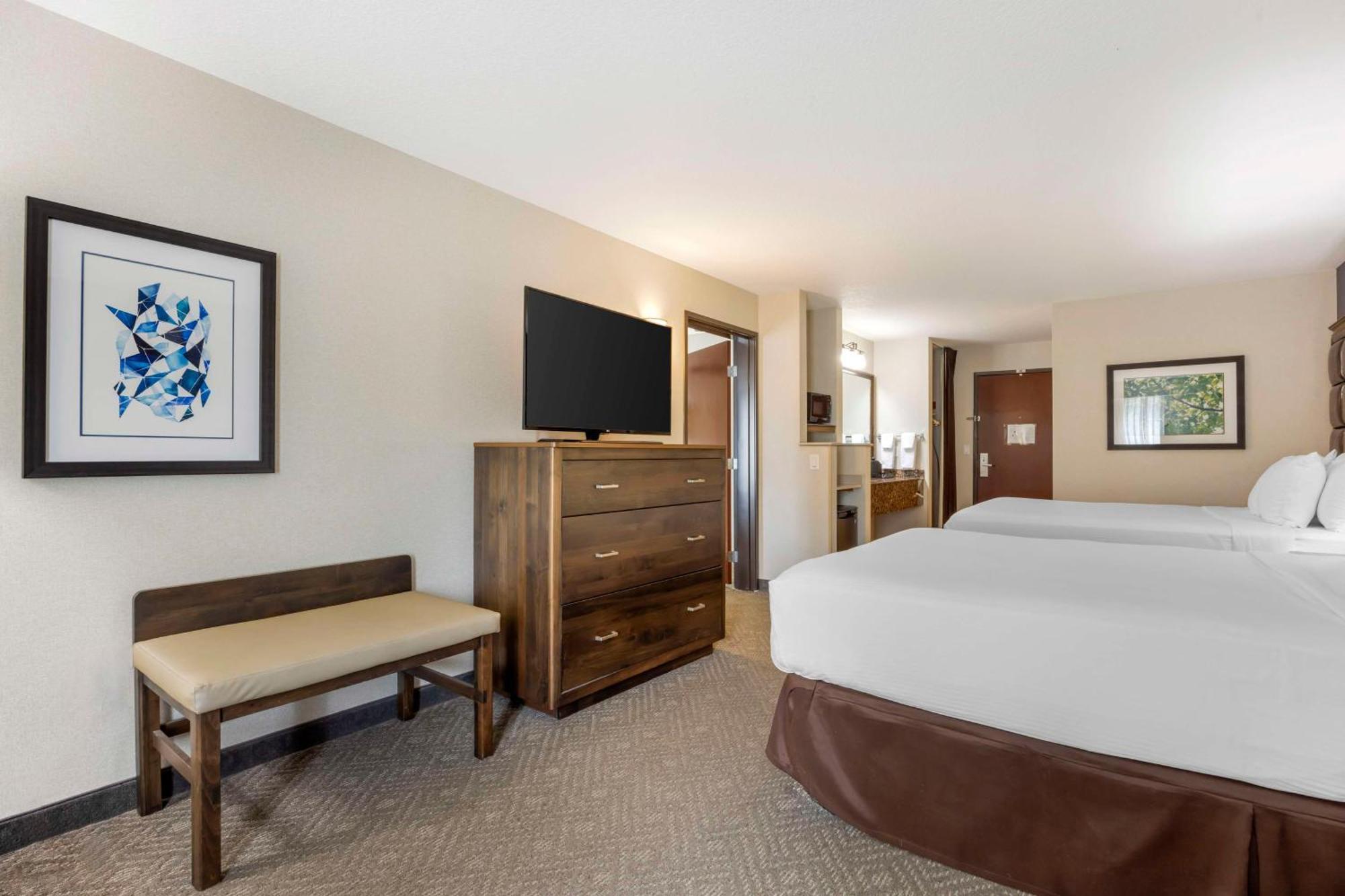 Best Western Plus Northwind Inn & Suites Tigard Exterior photo